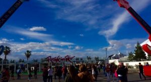 Walking towards the entrance, juniors Regina Dispa and Grace Johnson enjoy the music festival Rock in Rio. Photo courtesy of Paula Dispa